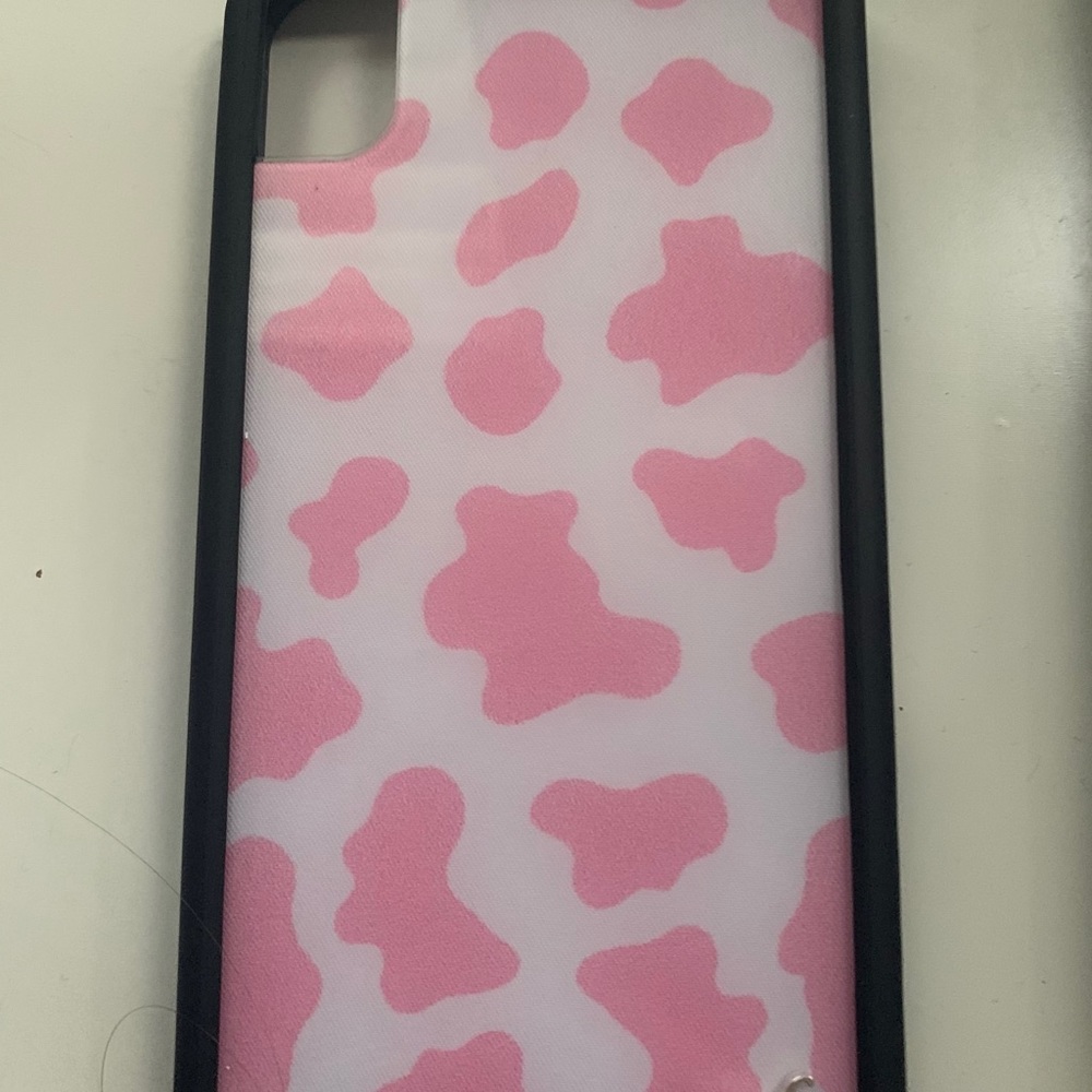 Pink cow print wildflower case